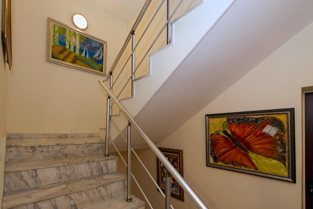 Peshev Family Hotel Nesebar Exterior foto