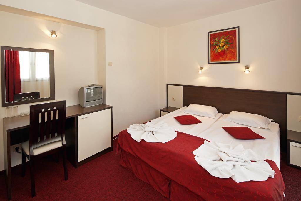 Peshev Family Hotel Nesebar Exterior foto